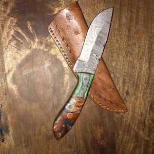 Damascus Knife Drop Point Full Tang Wood and Corain Handle NWOT